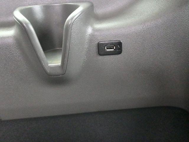 Photo of 2022 Oxford White Ford Transit-350