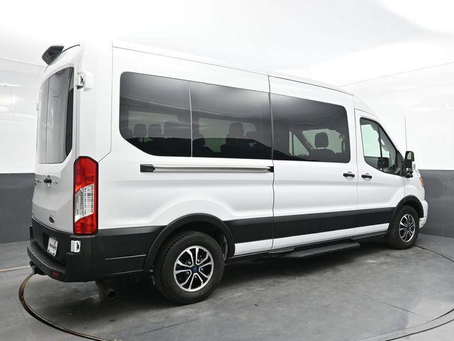 Photo of 2022 Oxford White Ford Transit-350