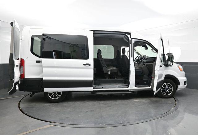 Photo of 2022 Oxford White Ford Transit-350