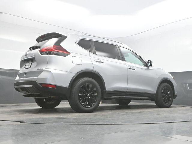 Photo of 2018 Brilliant Silver Nissan Rogue