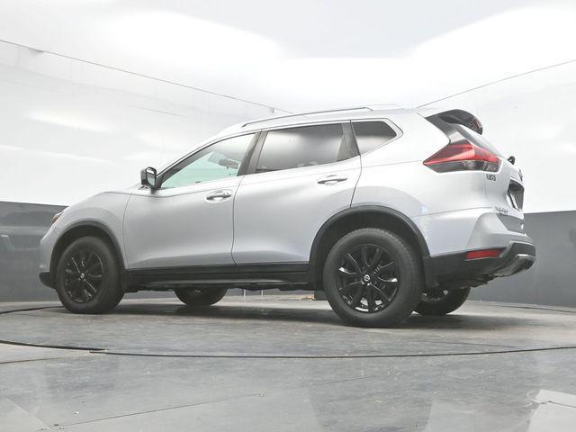 Photo of 2018 Brilliant Silver Nissan Rogue