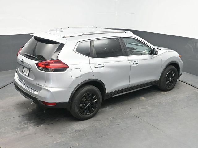 Photo of 2018 Brilliant Silver Nissan Rogue