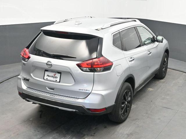 Photo of 2018 Brilliant Silver Nissan Rogue