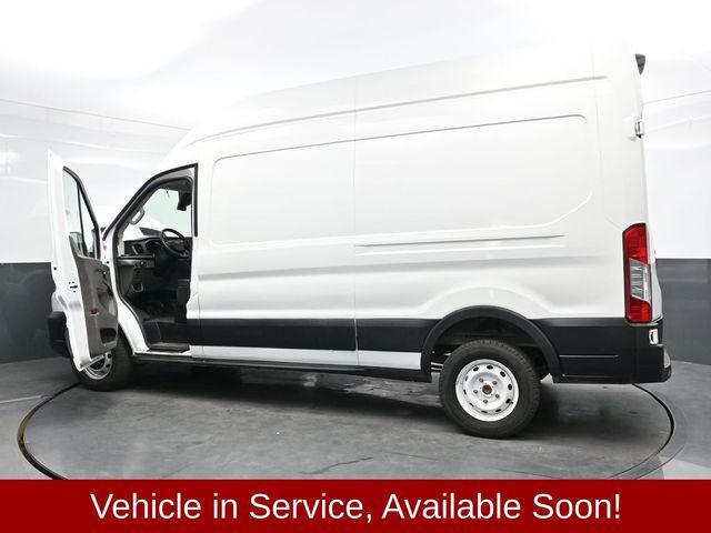 Photo of 2023 Oxford White Ford Transit-250