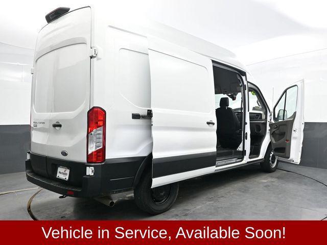 Photo of 2023 Oxford White Ford Transit-250
