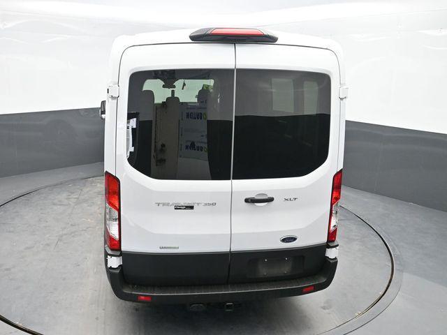 Photo of 2022 Oxford White Ford Transit-350