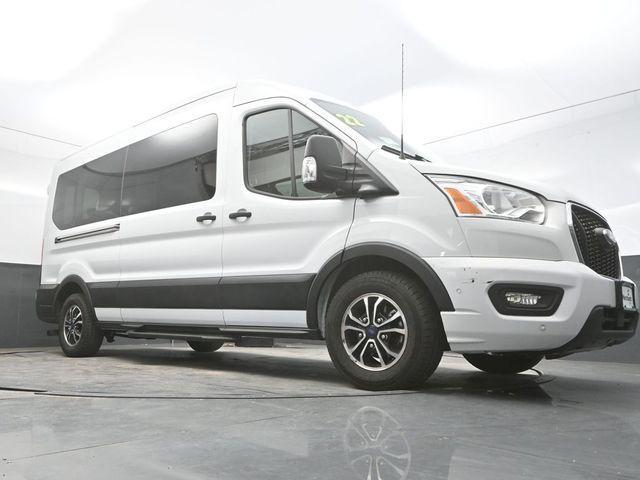 Photo of 2022 Oxford White Ford Transit-350