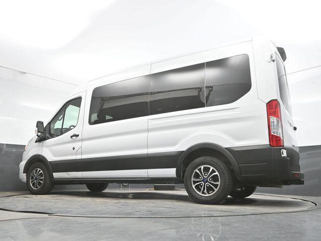 Photo of 2022 Oxford White Ford Transit-350