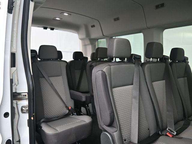 Photo of 2022 Oxford White Ford Transit-350