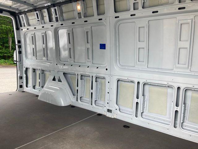 Photo of 2023 White Mercedes-Benz Sprinter 2500
