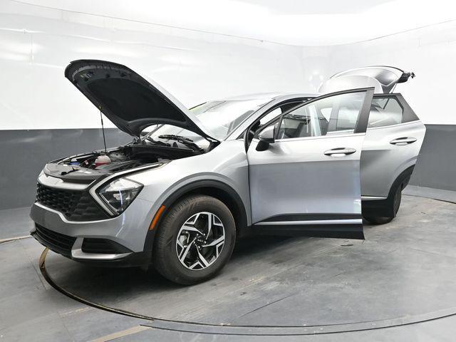 Photo of 2023 Steel Gray Kia Sportage