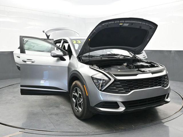 Photo of 2023 Steel Gray Kia Sportage