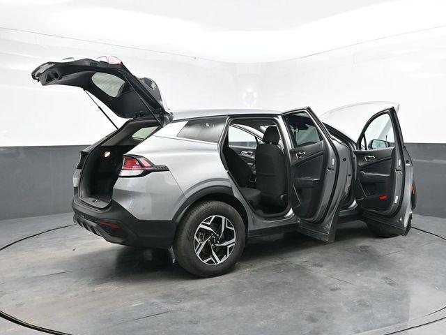 Photo of 2023 Steel Gray Kia Sportage