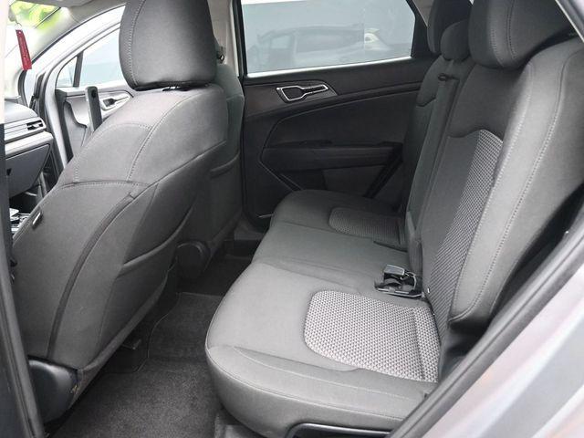 Photo of 2023 Steel Gray Kia Sportage