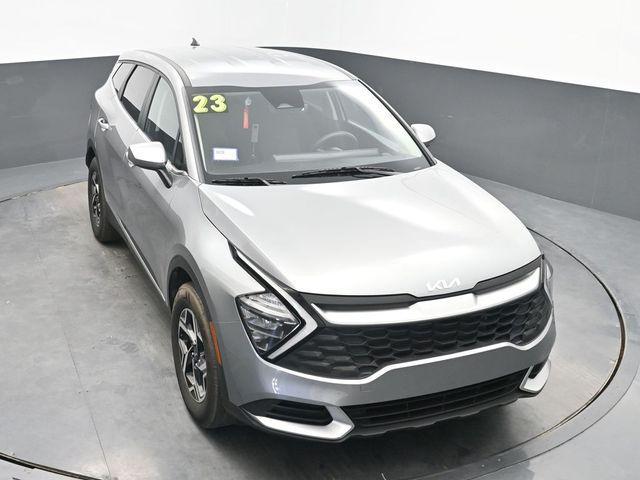 Photo of 2023 Steel Gray Kia Sportage