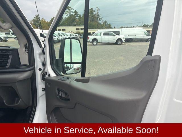 Photo of 2022 Oxford White Ford Transit-350