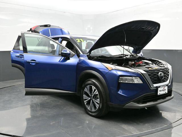 Photo of 2021 Caspian Blue Metallic Nissan Rogue