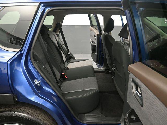 Photo of 2021 Caspian Blue Metallic Nissan Rogue
