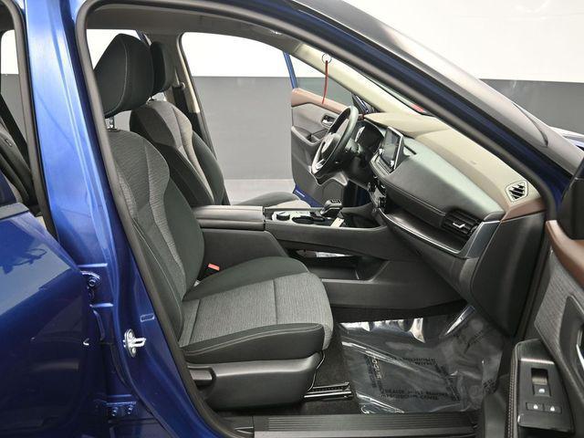 Photo of 2021 Caspian Blue Metallic Nissan Rogue