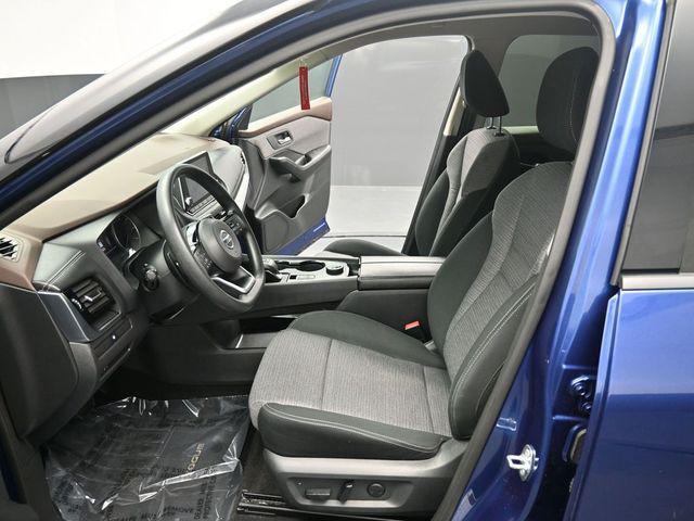 Photo of 2021 Caspian Blue Metallic Nissan Rogue