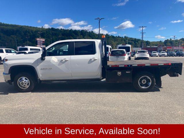 Photo of 2022 Summit White Chevrolet Silverado 3500