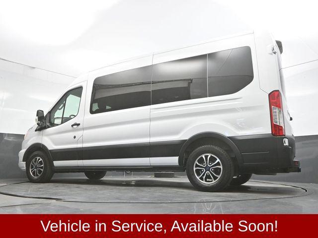 Photo of 2022 Oxford White Ford Transit-350