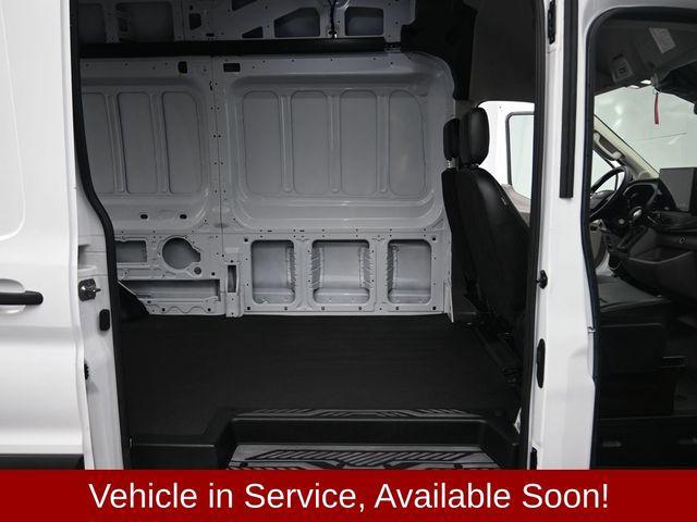 Photo of 2022 Oxford White Ford Transit-350