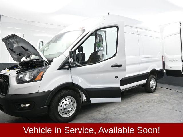 Photo of 2022 Oxford White Ford Transit-350