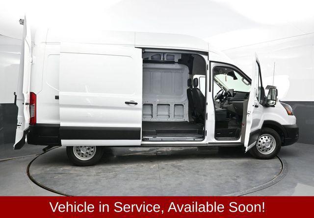 Photo of 2022 Oxford White Ford Transit-350