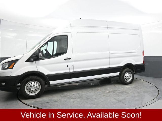 Photo of 2022 Oxford White Ford Transit-350