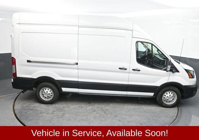 Photo of 2022 Oxford White Ford Transit-350