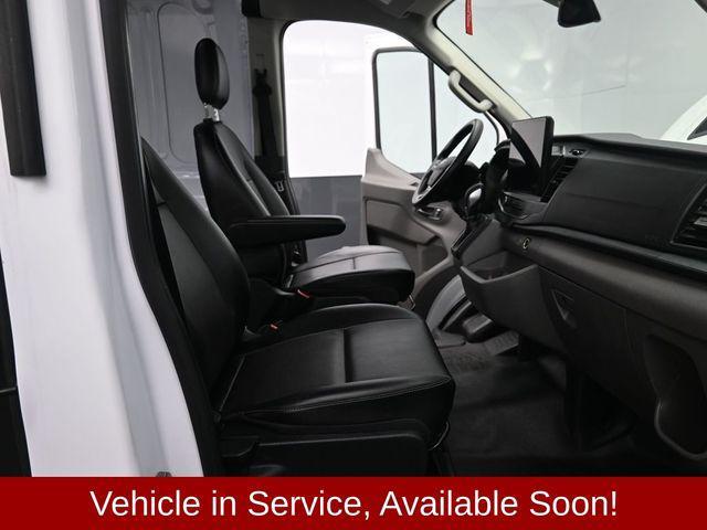 Photo of 2022 Oxford White Ford Transit-350