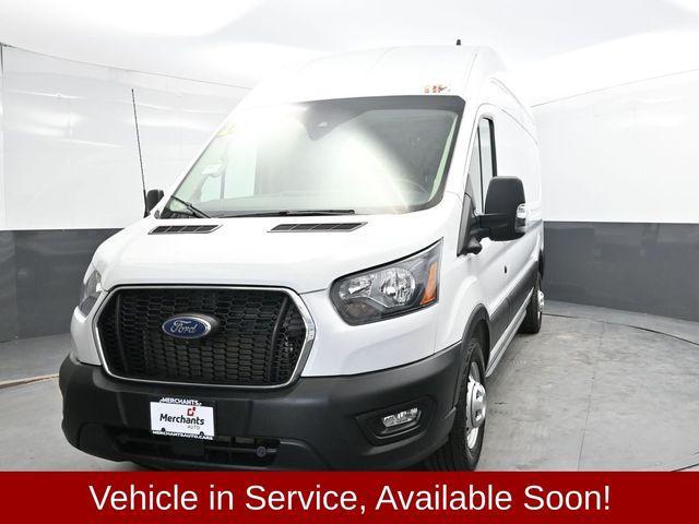 Photo of 2022 Oxford White Ford Transit-350