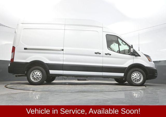Photo of 2022 Oxford White Ford Transit-350