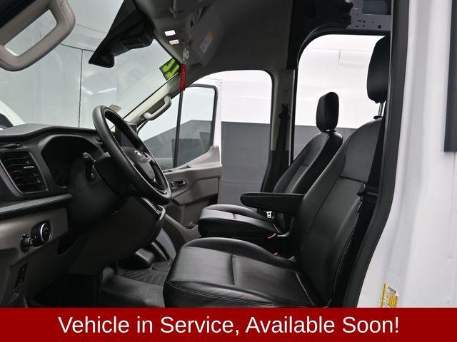 Photo of 2022 Oxford White Ford Transit-350