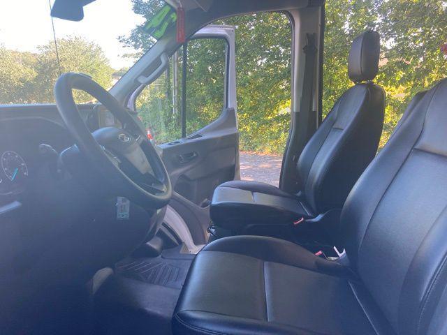Photo of 2024 Oxford White Ford Transit-350