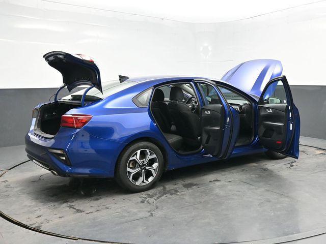 Photo of 2021 Deep Sea Blue Kia Forte