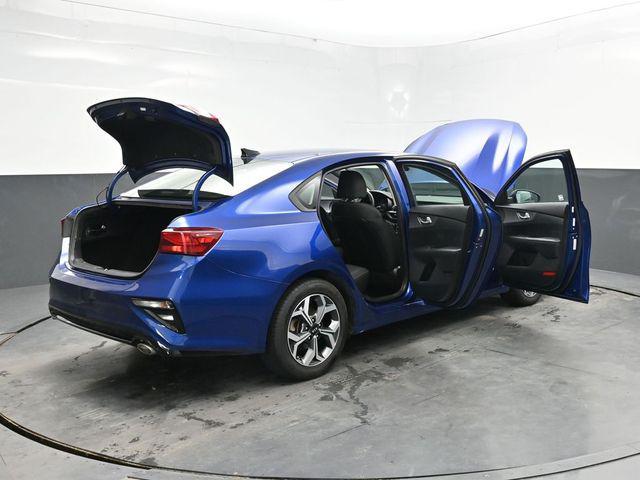 Photo of 2021 Deep Sea Blue Kia Forte