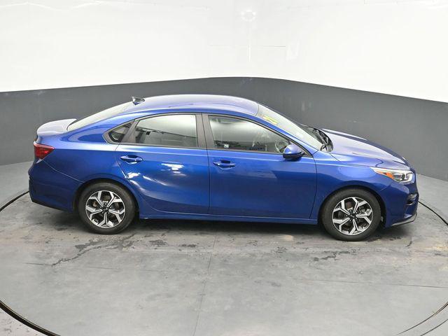 Photo of 2021 Deep Sea Blue Kia Forte