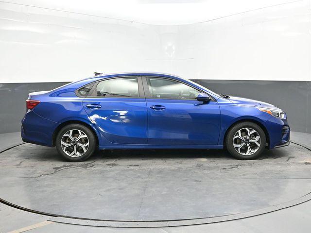 Photo of 2021 Deep Sea Blue Kia Forte
