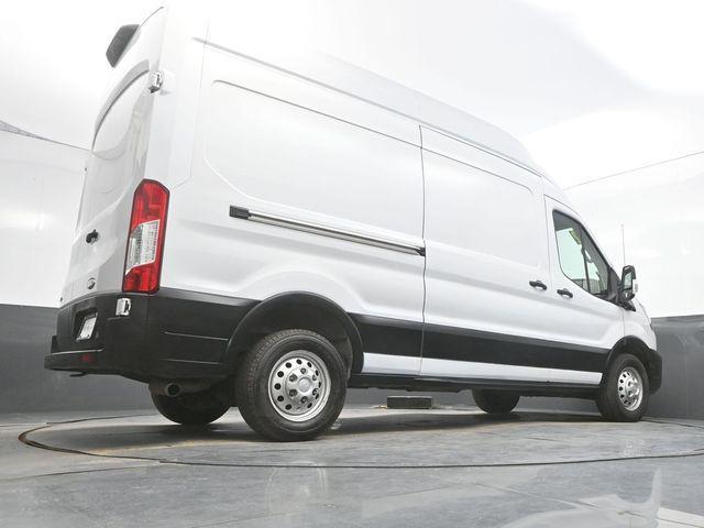 Photo of 2022 Oxford White Ford Transit-350