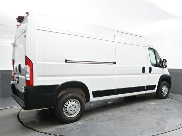 Photo of 2024 Bright White Clearcoat RAM ProMaster 2500