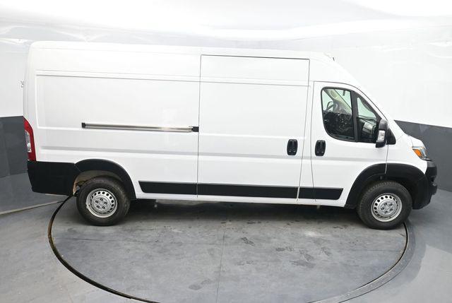 Photo of 2024 Bright White Clearcoat RAM ProMaster 2500