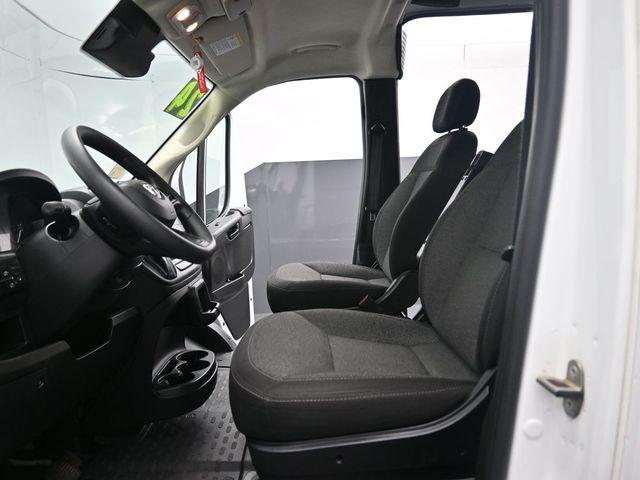 Photo of 2024 Bright White Clearcoat RAM ProMaster 2500