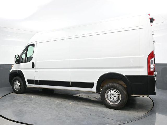 Photo of 2024 Bright White Clearcoat RAM ProMaster 2500