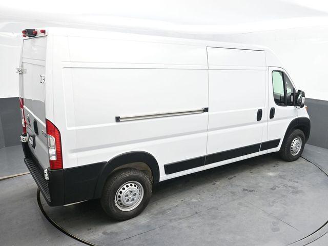 Photo of 2024 Bright White Clearcoat RAM ProMaster 2500