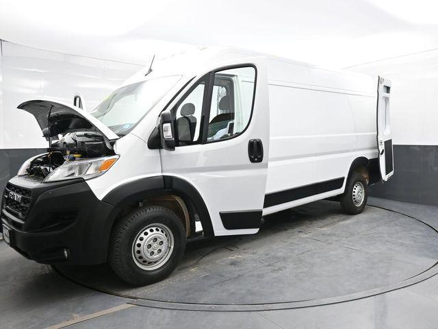 Photo of 2024 Bright White Clearcoat RAM ProMaster 2500