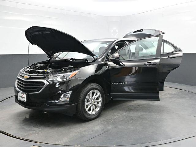 Photo of 2021 Mosaic Black Metallic Chevrolet Equinox