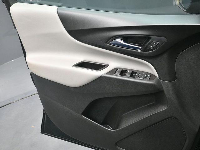 Photo of 2021 Mosaic Black Metallic Chevrolet Equinox