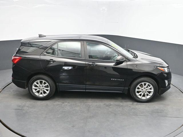 Photo of 2021 Mosaic Black Metallic Chevrolet Equinox